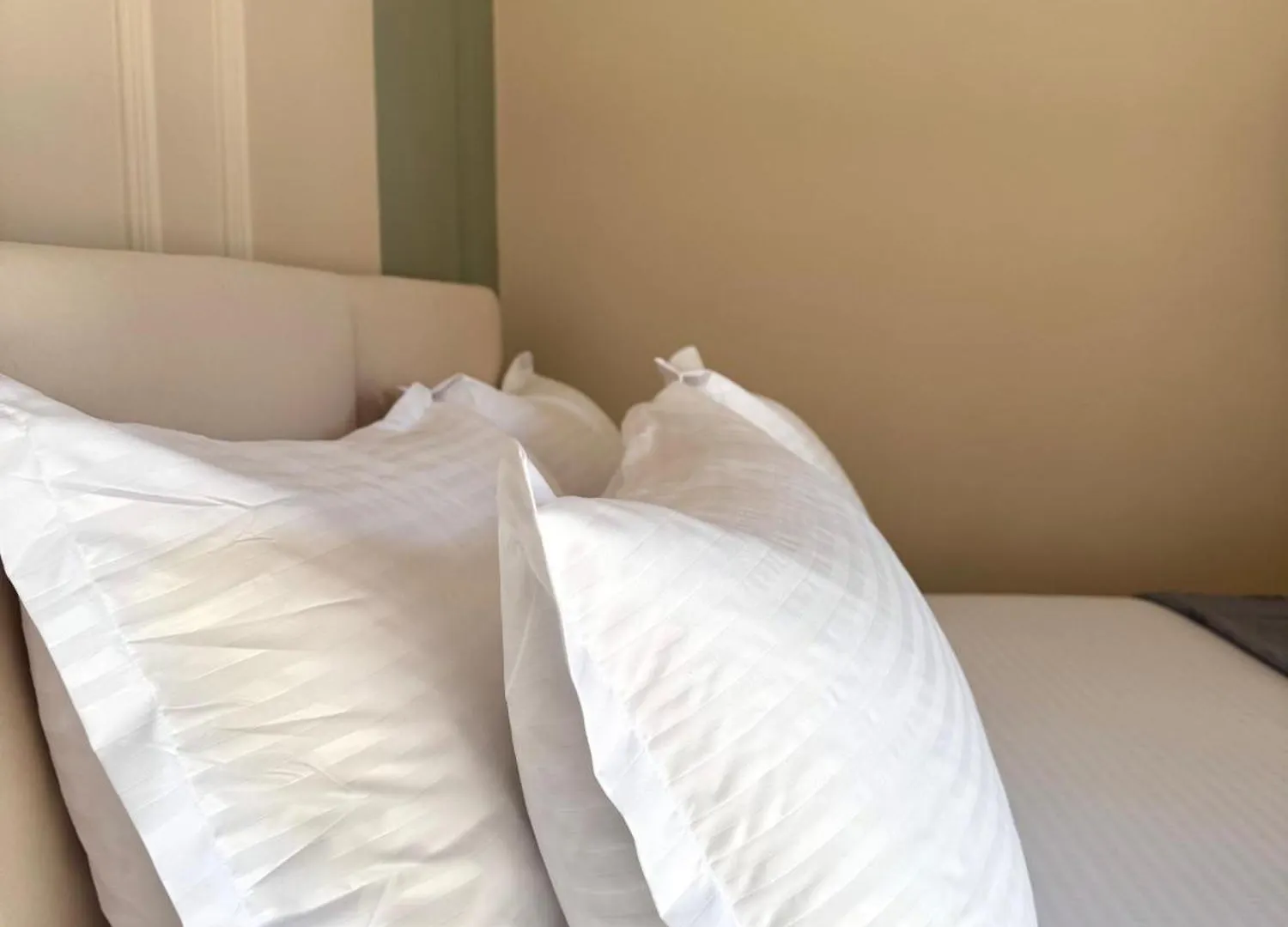 White Arena Apartments Golem ألبانيا