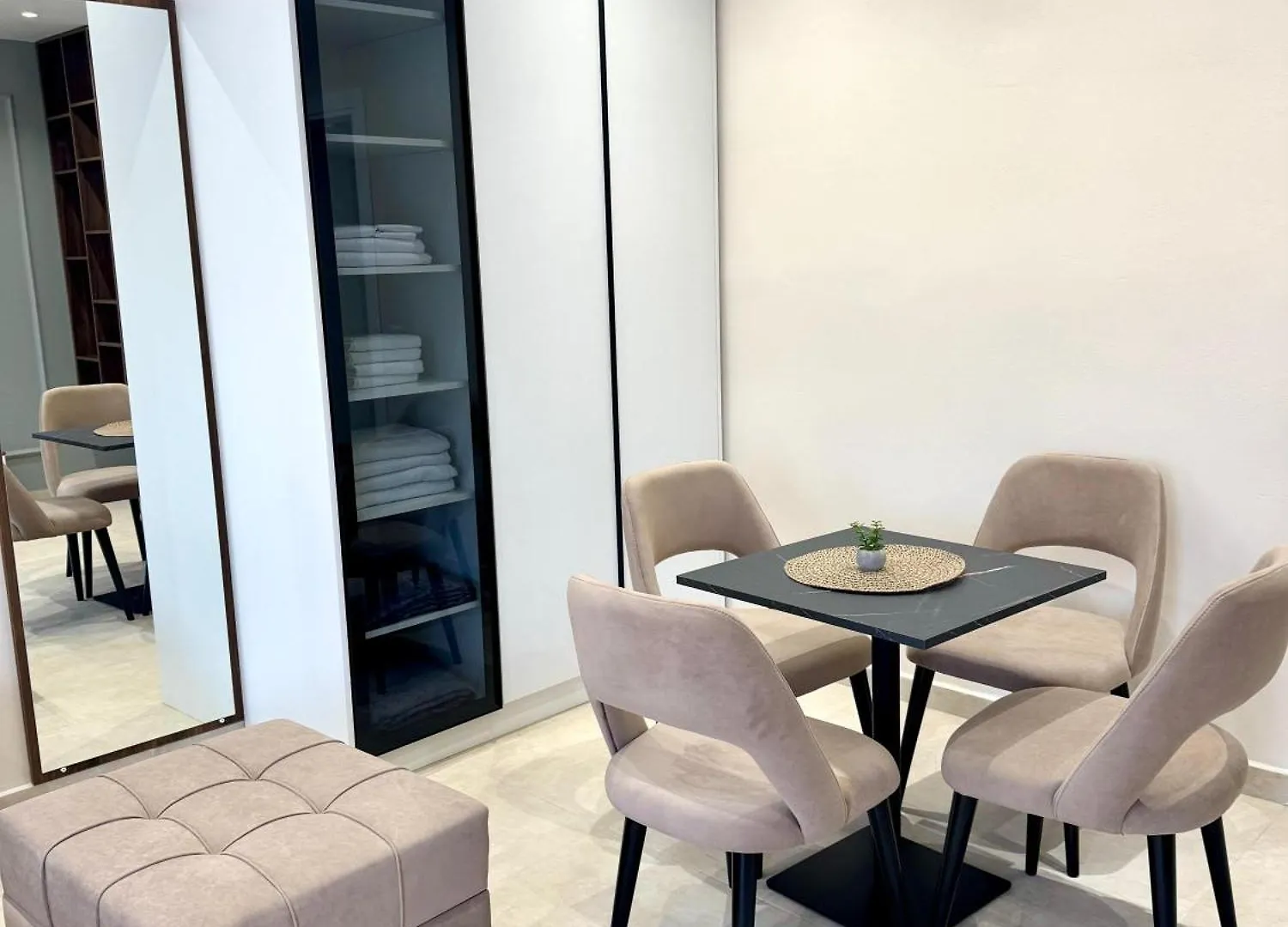 White Arena Apartments Golem غوليم